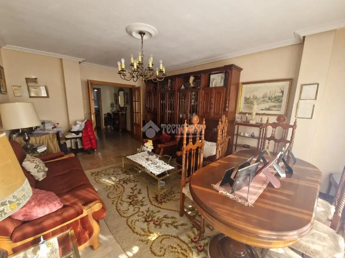 Sala de estar de Piso en venta en Palencia con Calefacción, Parquet y Terraza