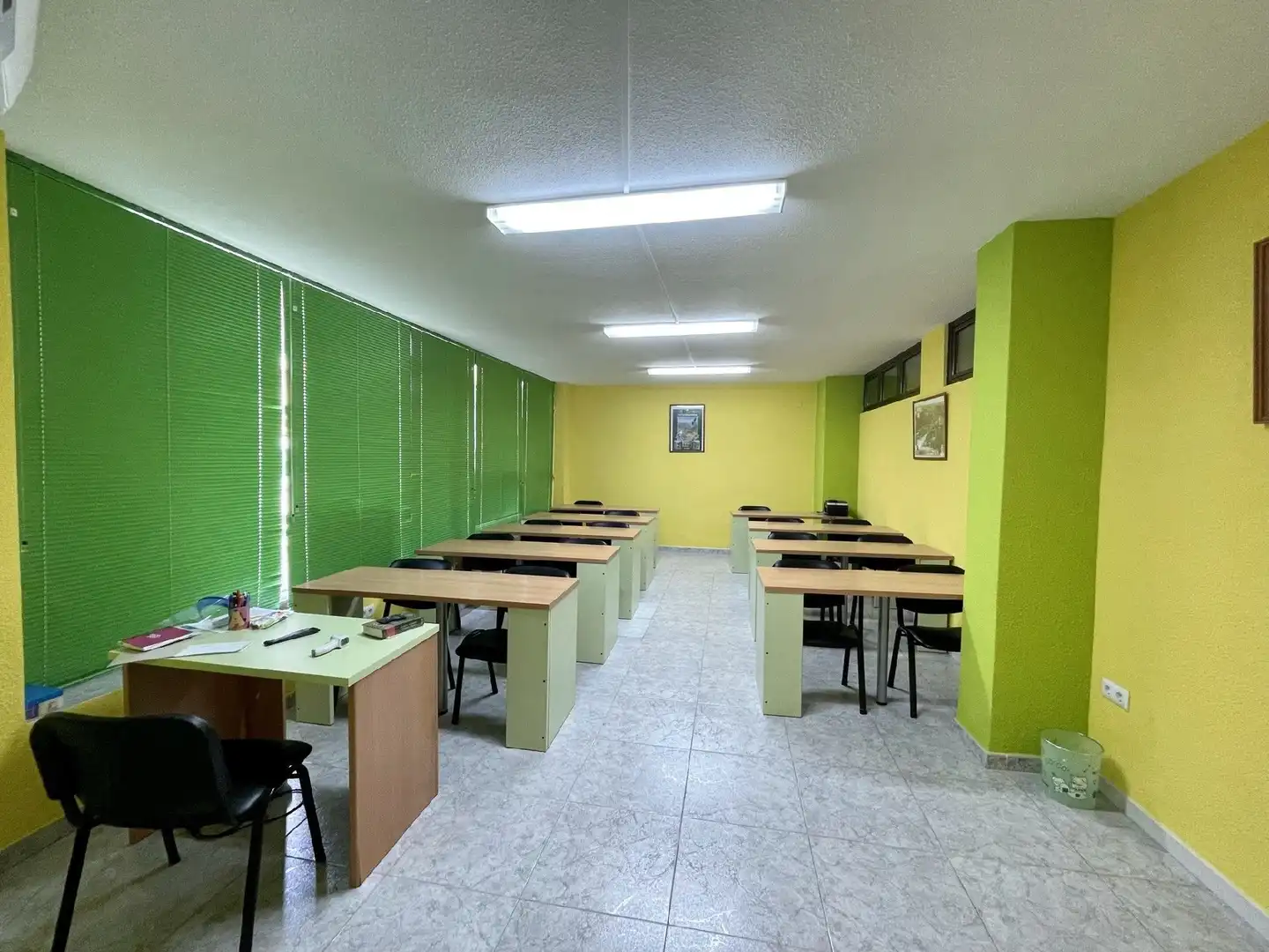 Geschaftsraum zur Miete in Malpartida de Plasencia