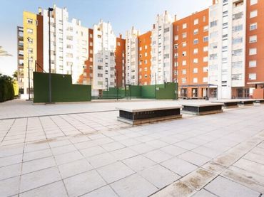 Appartamento con balcone in vendita a Calle Calle Goya