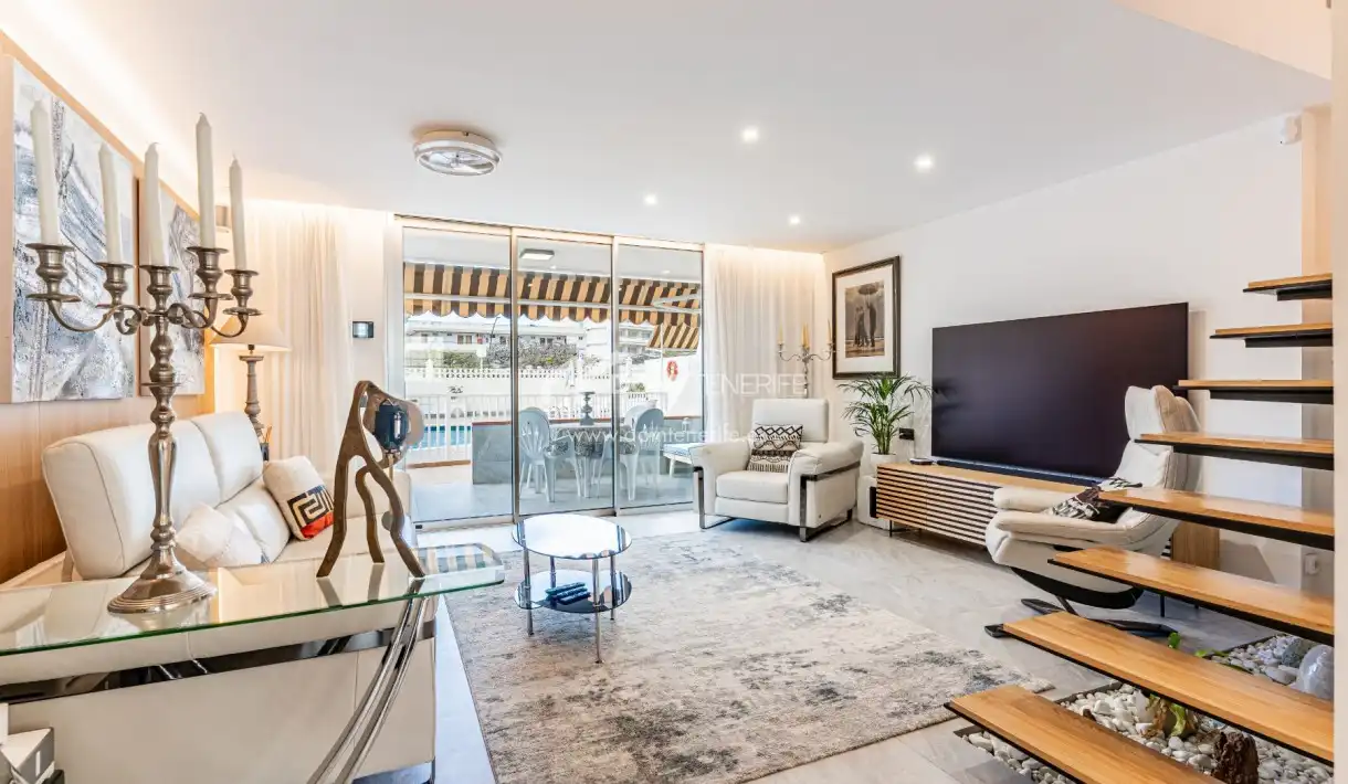 Sala de estar de Casa o chalet en venta en Arona con Terraza y Piscina