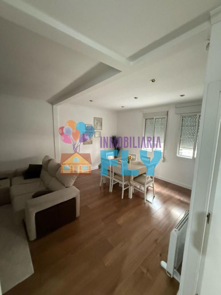 Sala d'estar de Estudi en venda en Ourense Capital  amb Calefacció i Traster