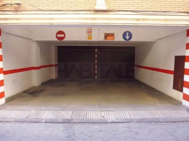 Individual for sale in Casc Urbà