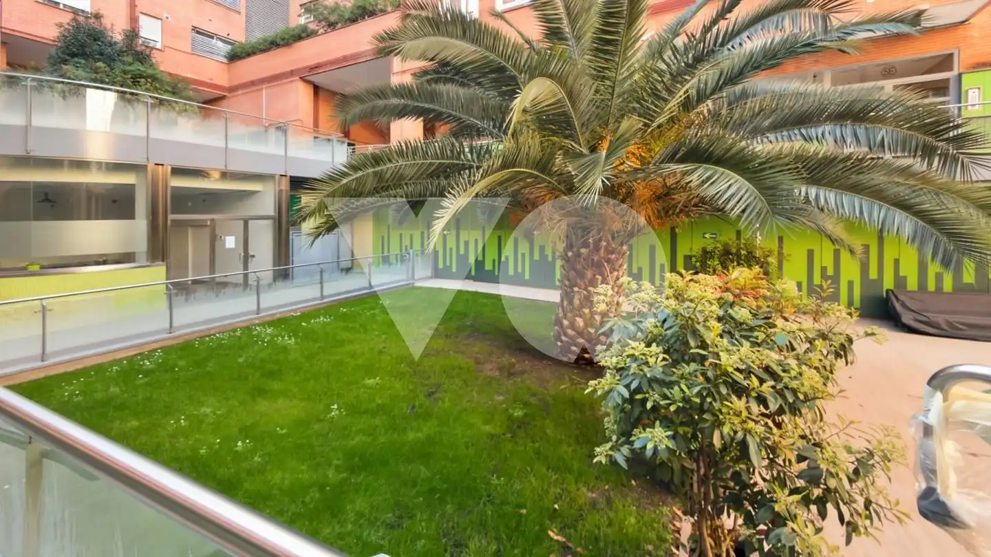 Terrassa de Pis en venda en Madrid amb Calefacció, Traster i Piscina