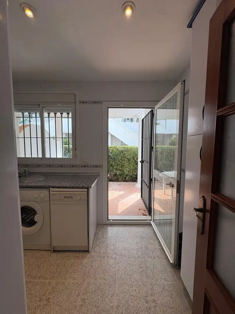 Apartments for rent in Chiclana de la Frontera  with Furnished and Community pool