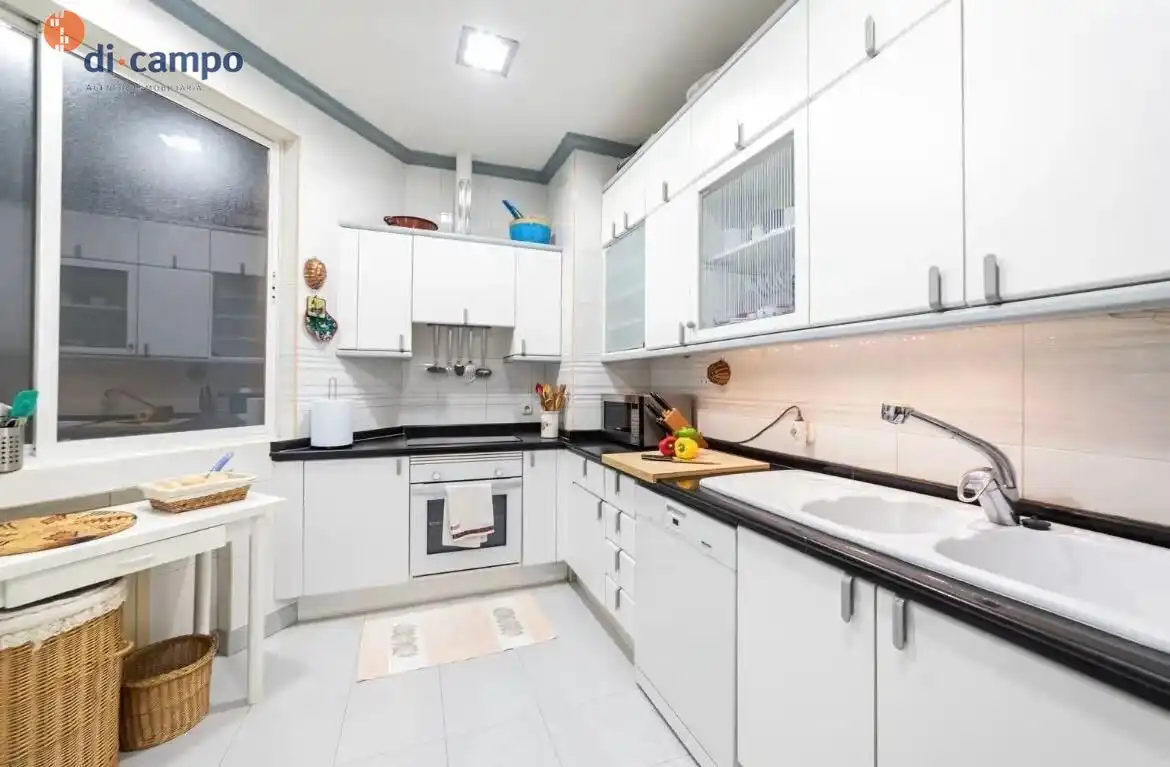 Kitchen of Flat for rent in Valladolid  with Heating