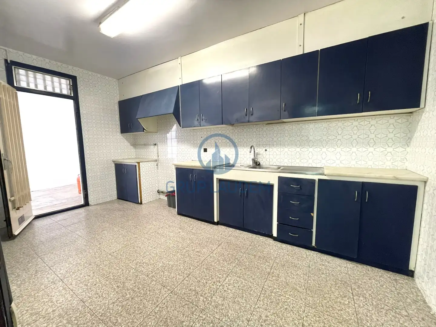 Kitchen of Commercial properties for sale in Mataró