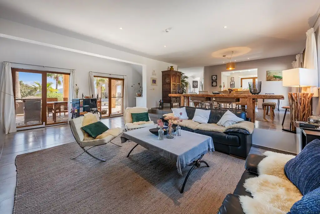 Casa rústica con piscina en venta en Selva, imagen 4