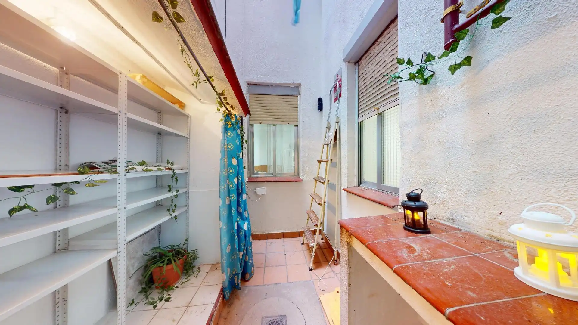Terrassa de Planta baixa en venda en Madrid amb Calefacció