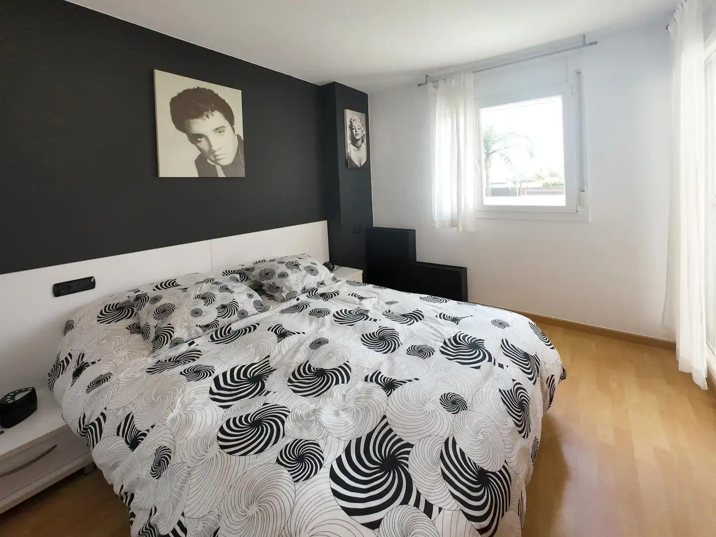 Habitación de Apartamento en venta en Roses con Calefacción, Terraza y Piscina comunitaria