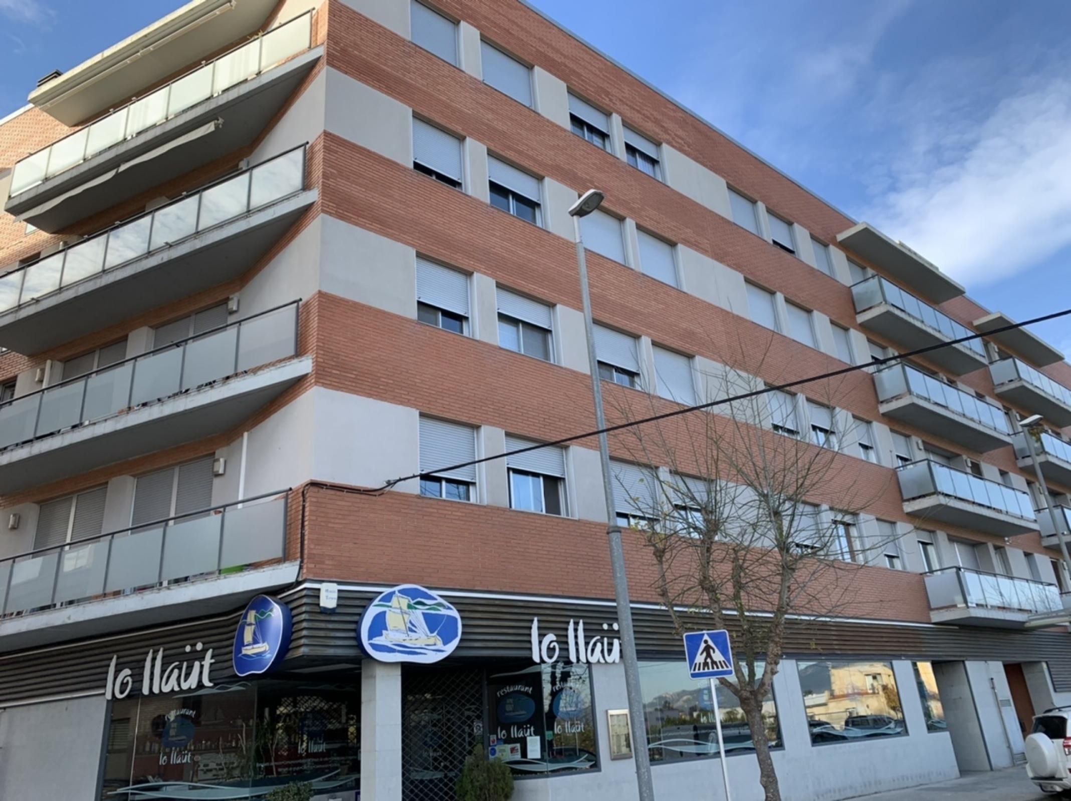 Exterior view of Garage for sale in Tortosa