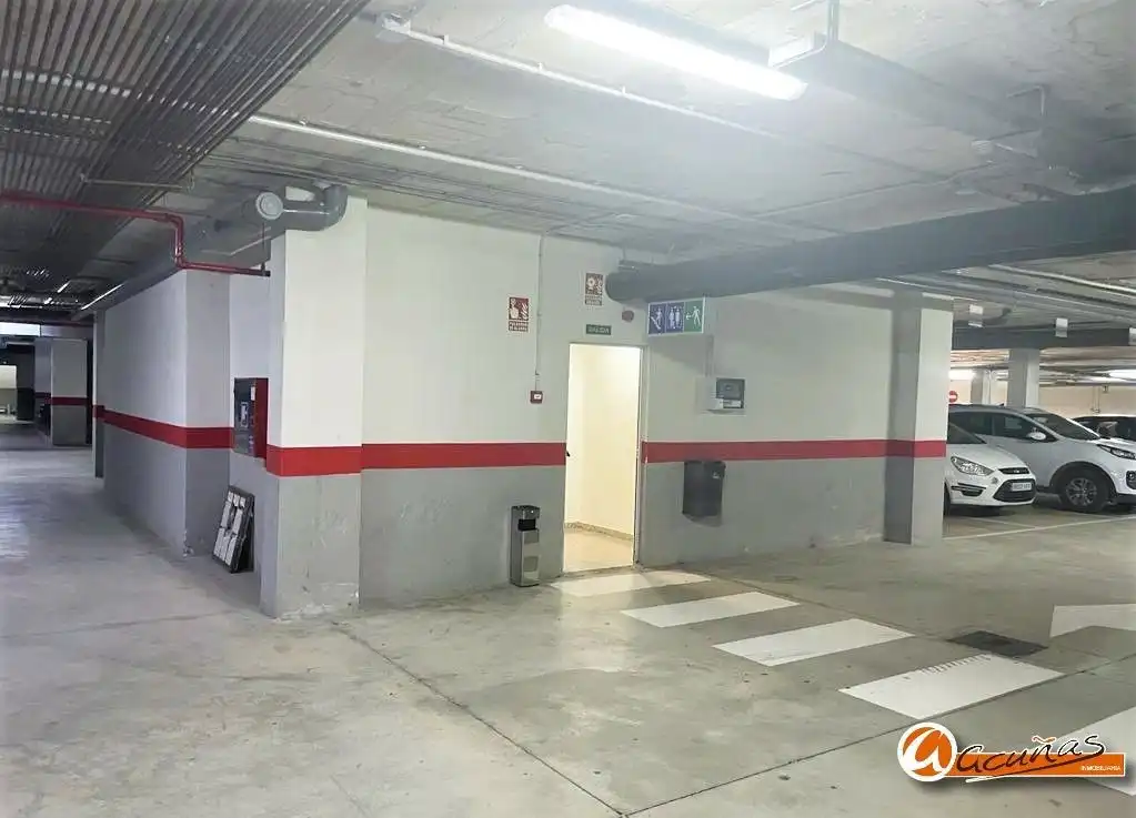Parkplatz von Garage zum Verkauf in Antequera