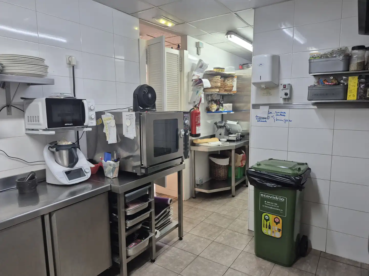Kitchen of Commercial properties for transfer in Soto del Barco