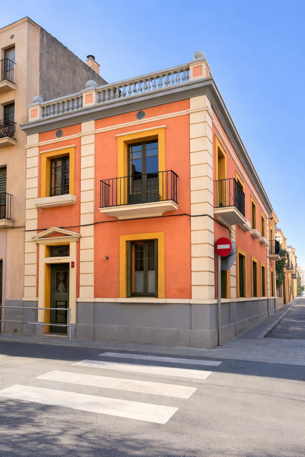 Exterior view of Country house for sale in Figueres  with Air Conditioner, Heating and Terrace