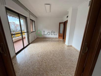 Exterior view of Flat for sale in Badajoz Capital  with Air Conditioner, Heating and Balcony