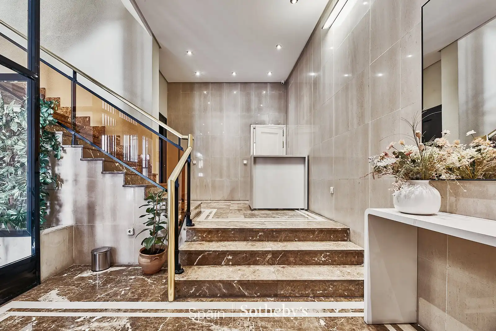 Apartamento con ascensor en venta en Calle de Piamonte, imagen 28