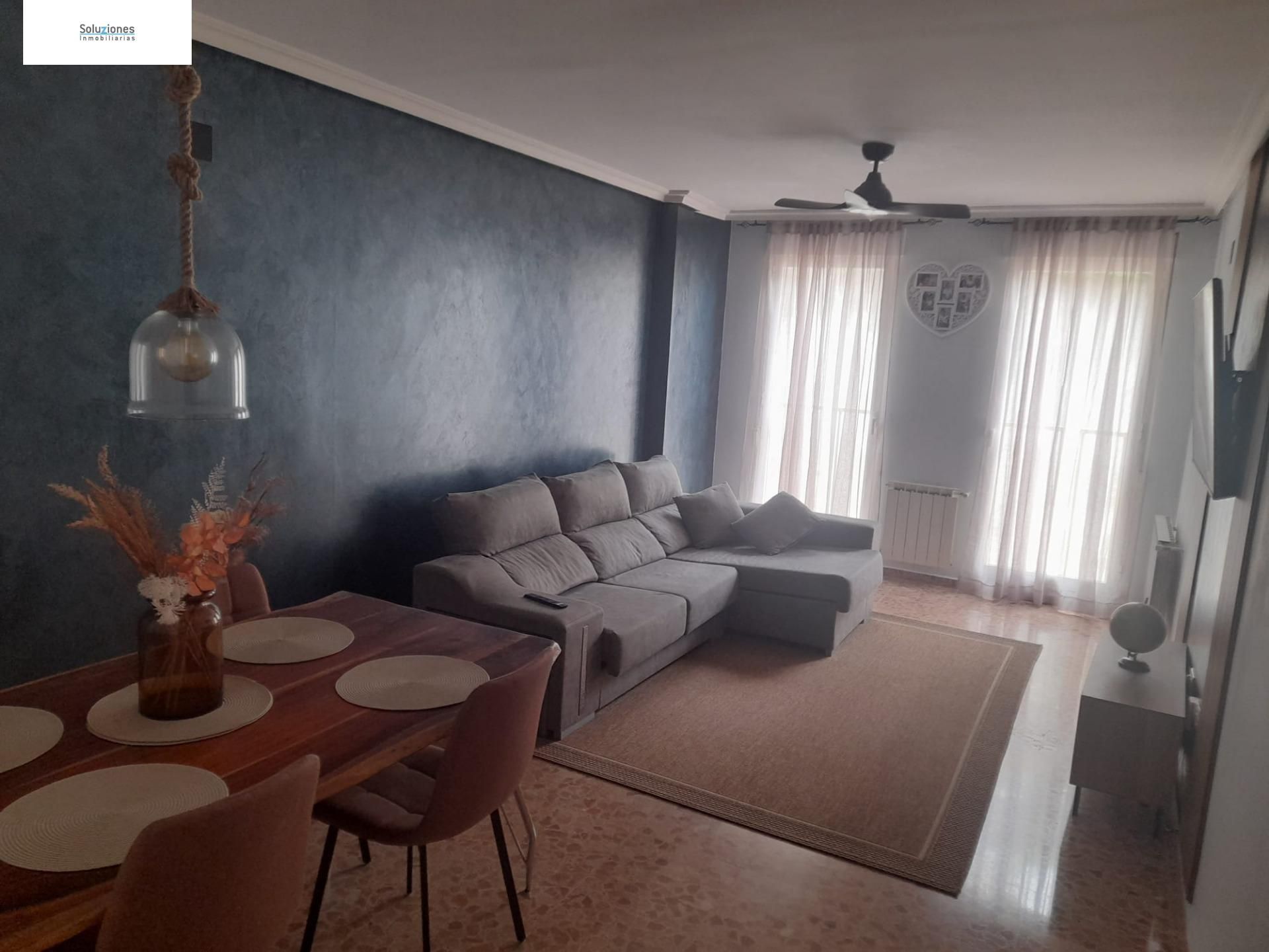 Living room of Flat for sale in  Albacete Capital  with Heating, Furnished and Balcony