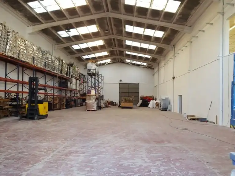 Nave industrial en alquiler en ramon Ciurans 44, imagen 6