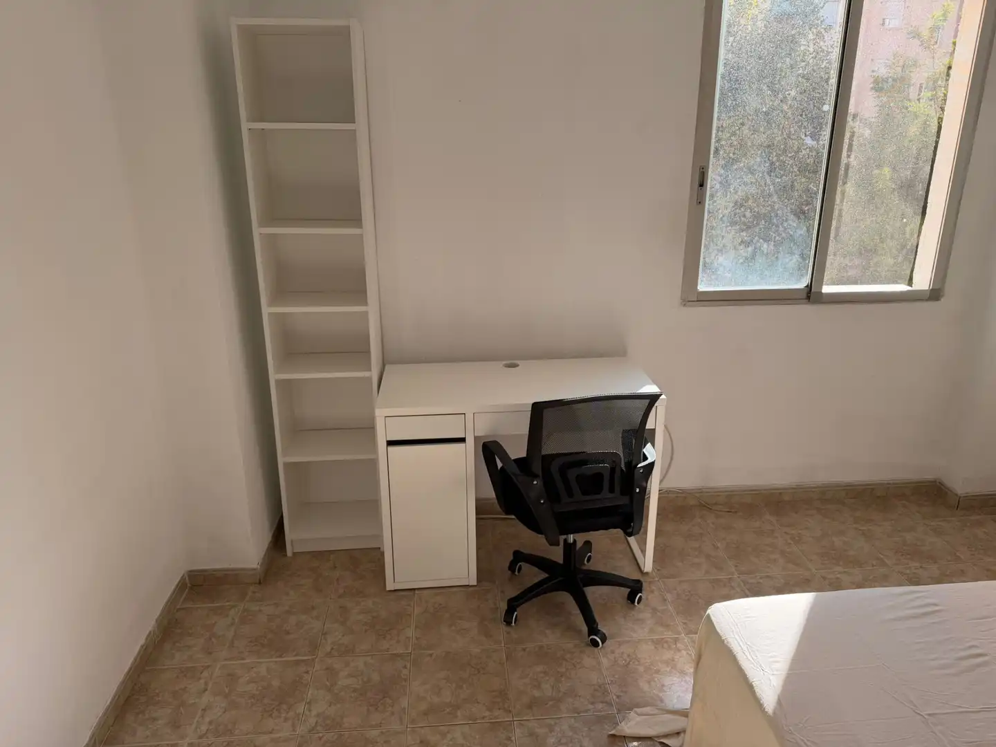 Schlafzimmer von Wohnung zur Miete in Valencia mit Möbliert, Ofen und Waschmaschine