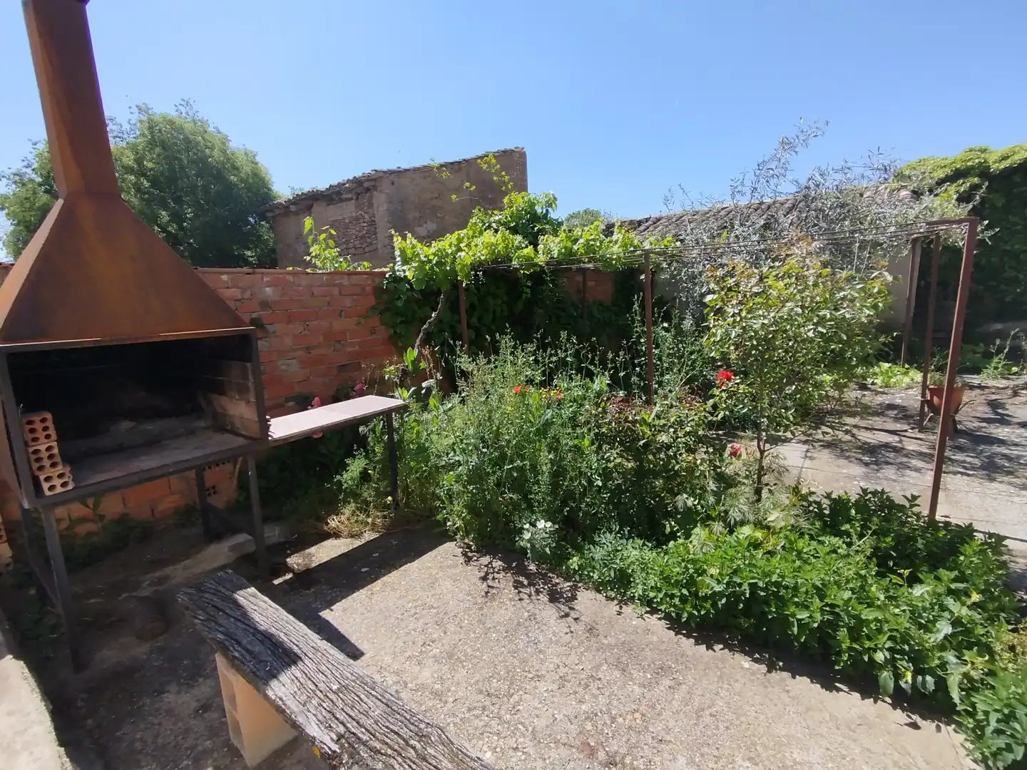 Garden of Country homes for sale in Peralta de Calasanz  with Heating, Terrace and Storage room