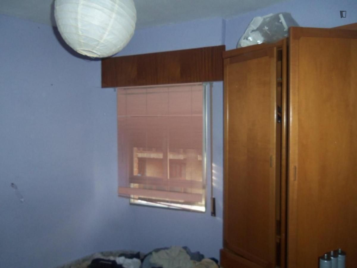 Dormitori de Apartament per a compartir en  Albacete Capital amb Calefacció, Moblat i Forn