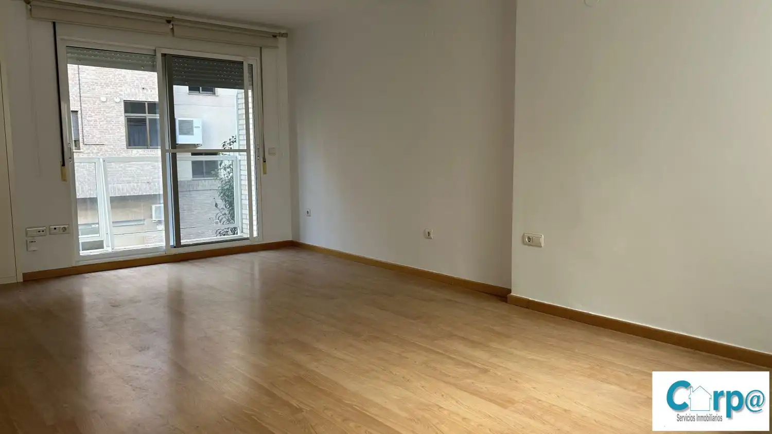 Living room of Houses for rent in Tavernes Blanques  with Air Conditioner, Heating and Parquet flooring