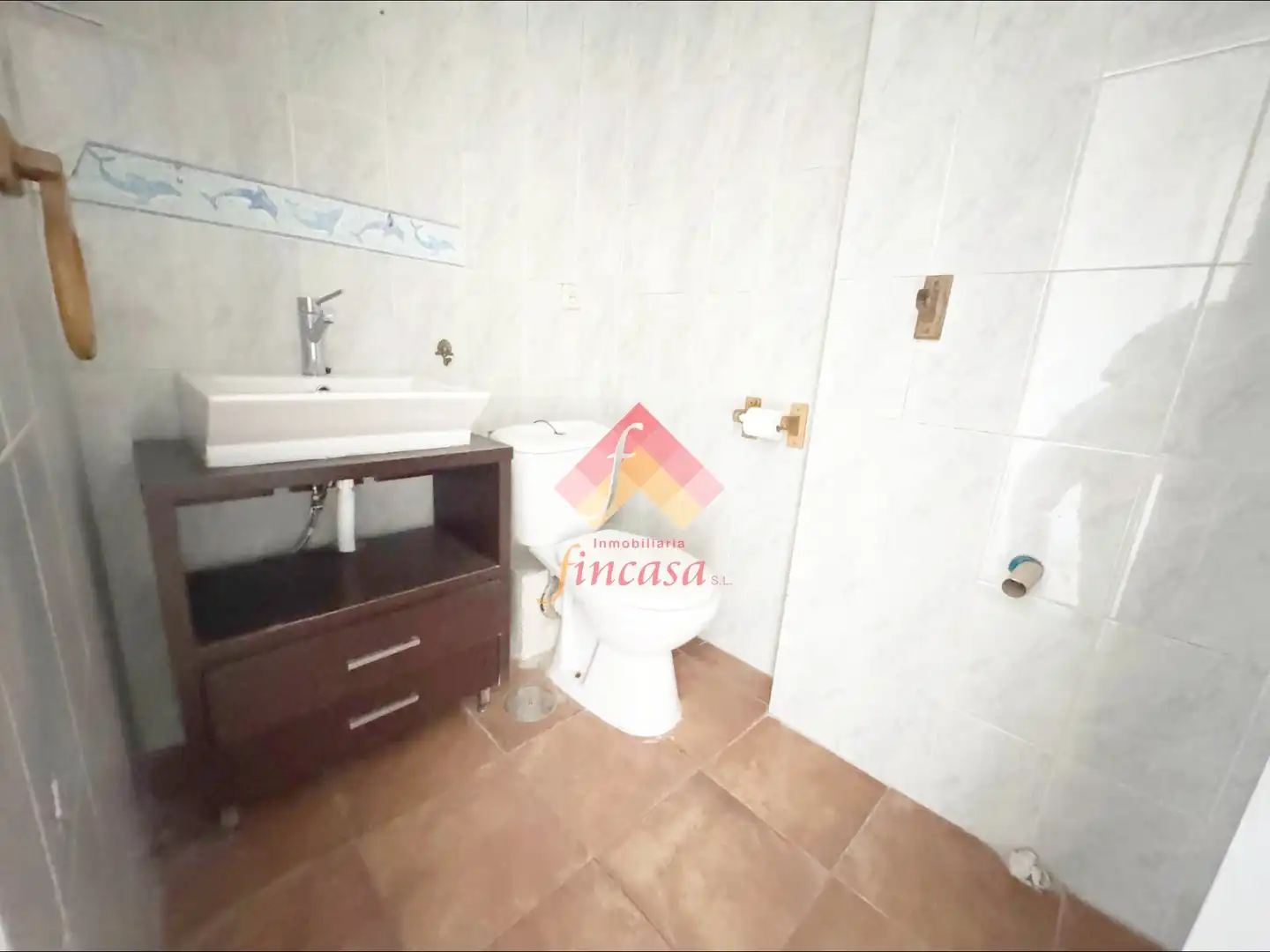 Baño de Piso en venta en Ronda con Terraza