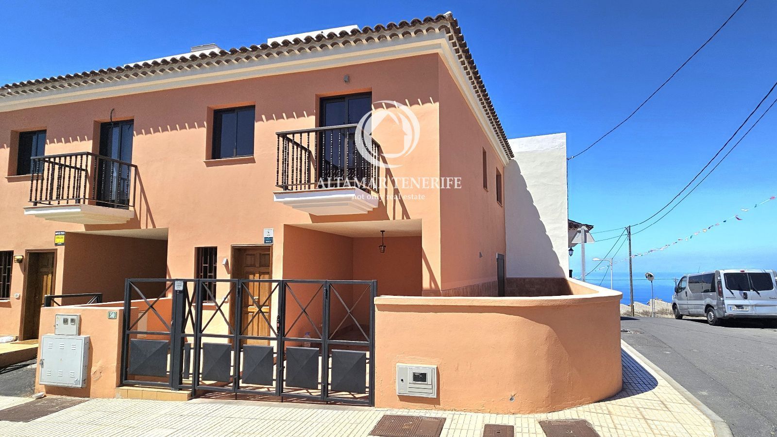 Vista exterior de Casa adosada en venta en Adeje con Terraza y Amueblado