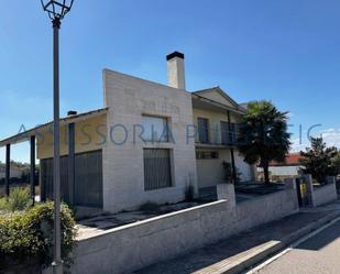 Exterior view of House or chalet for sale in Olius  with Terrace and Balcony