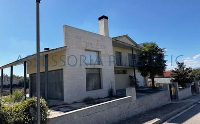 Vista exterior de Casa o xalet en venda en Olius amb Terrassa i Balcó