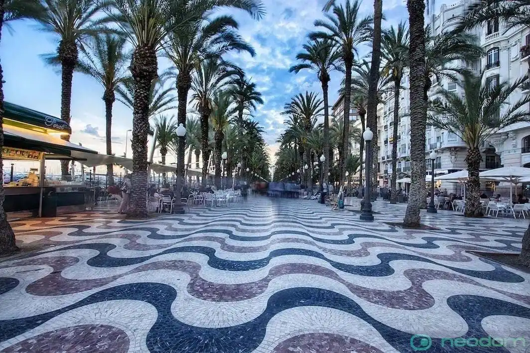 Vista exterior de Àtic en venda en Alicante / Alacant