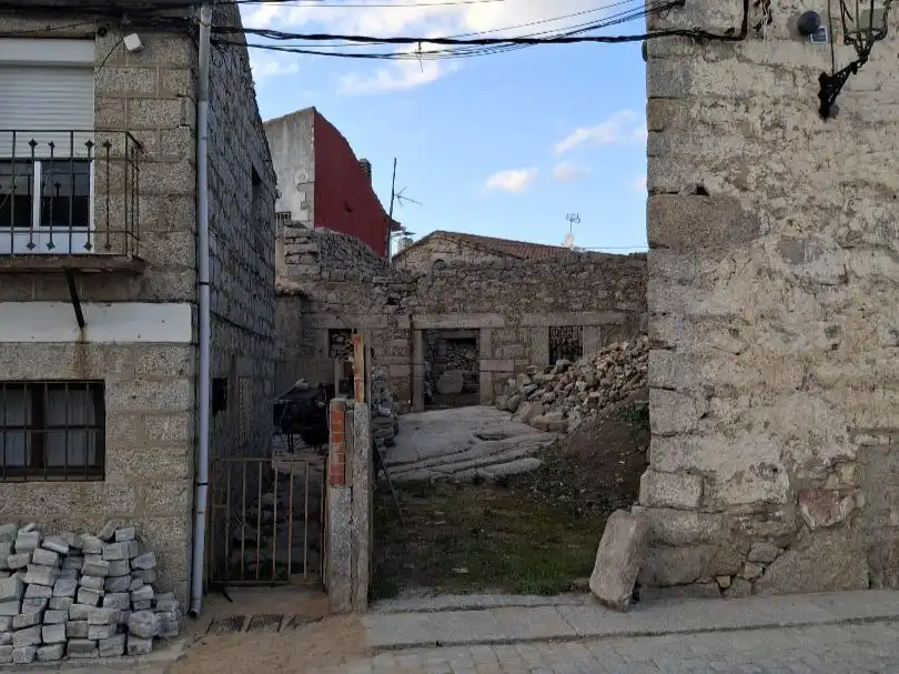 Land for sale in Zarzalejo, Madrid
