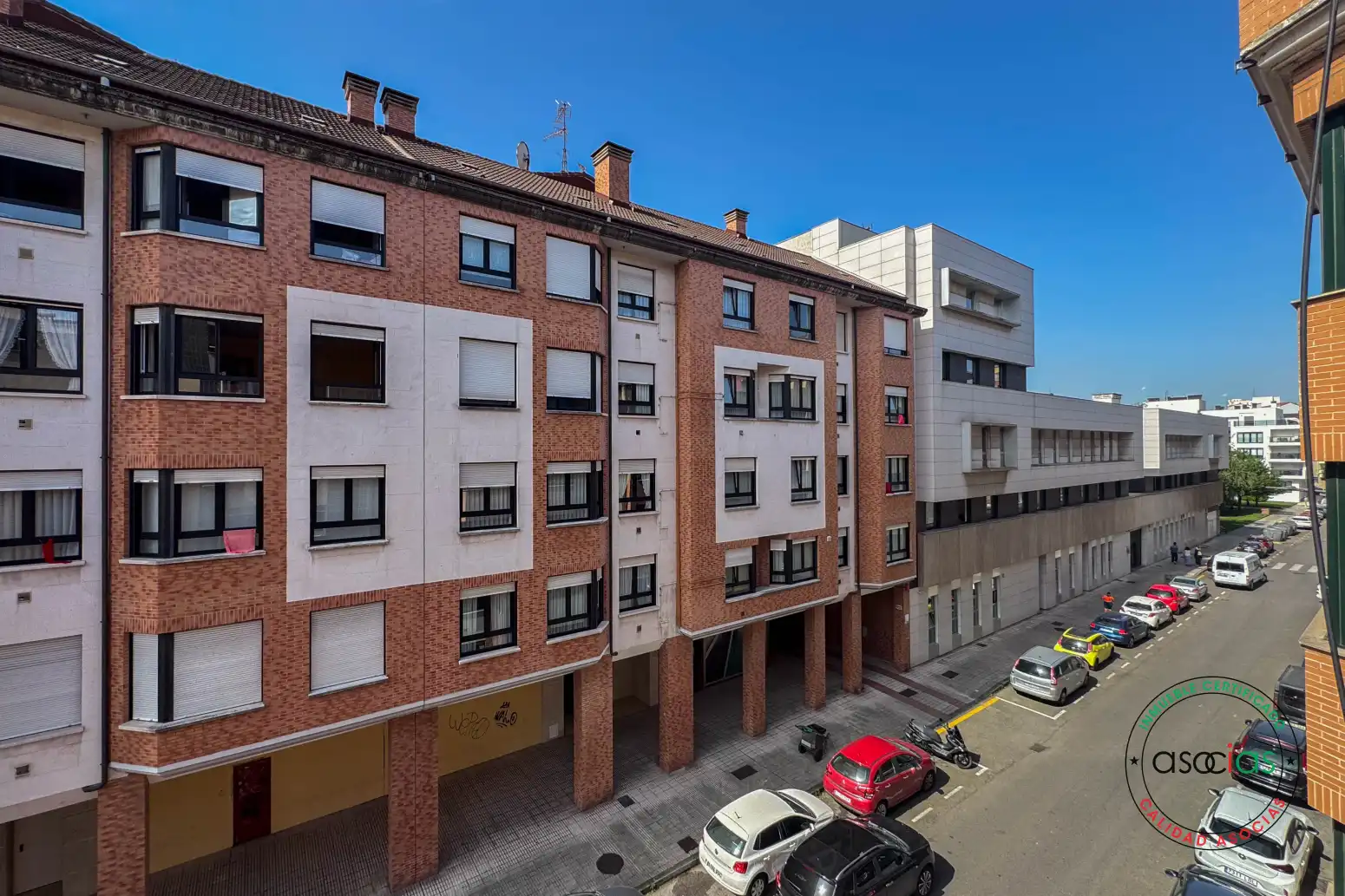 Außenansicht von Wohnung zum Verkauf in Gijón  mit Heizung