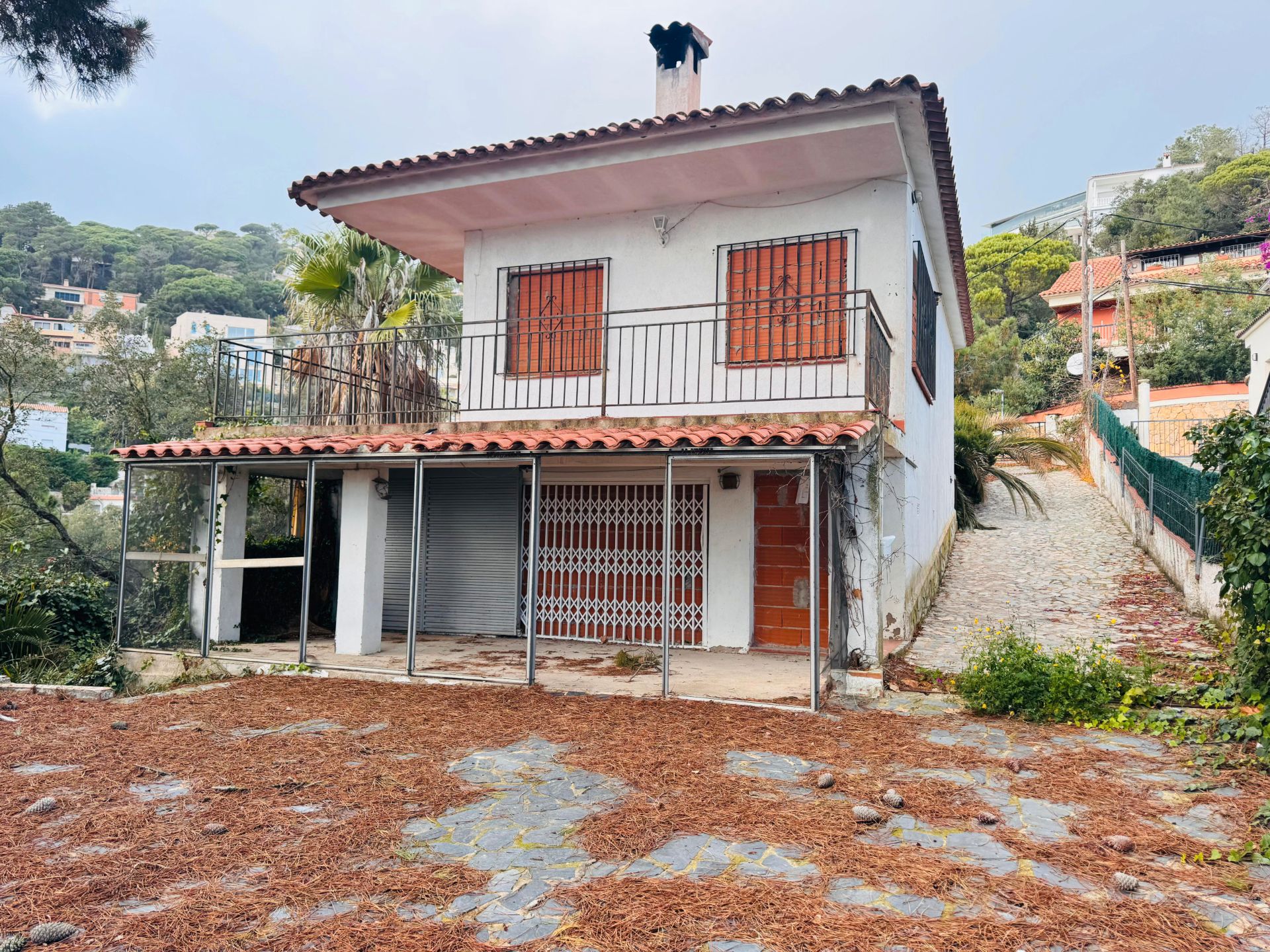 Vista exterior de Casa o xalet en venda en Lloret de Mar amb Jardí privat, Terrassa i Balcó
