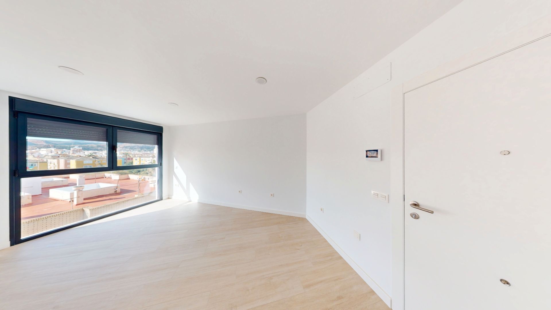 Piso en venta en  Almería Capital con Aire acondicionado, Calefacción y Parquet