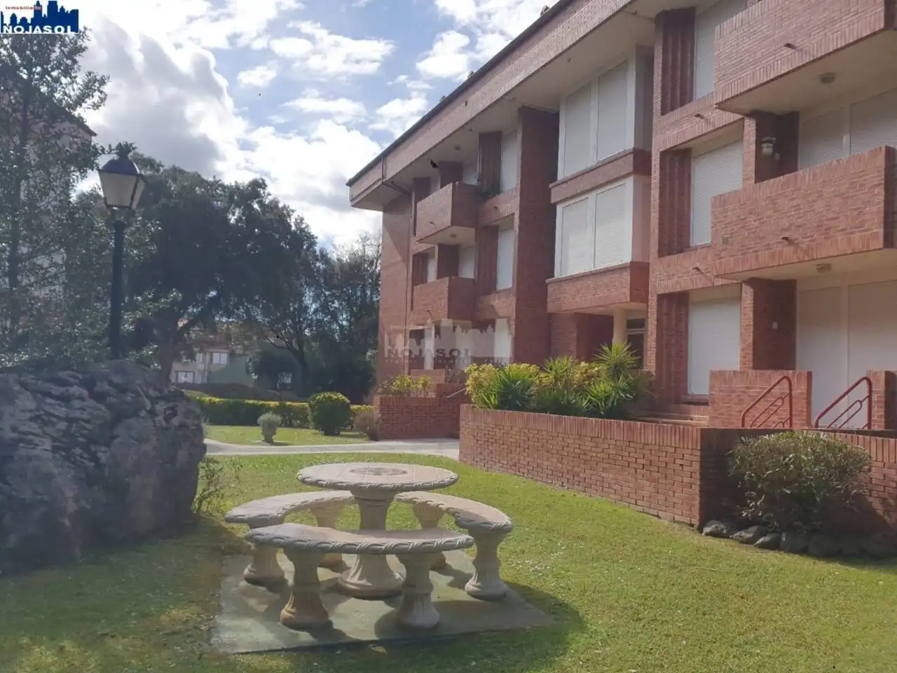 Außenansicht von Dachboden zur Miete in Noja mit Heizung, Terrasse und Möbliert