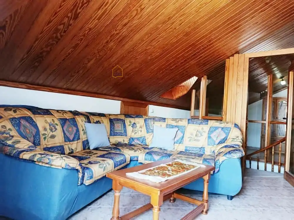 Houses for sale in Escucha