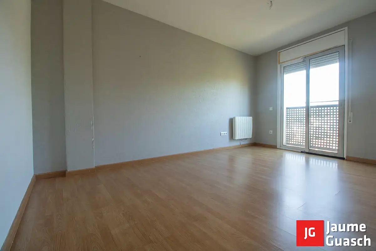 Sala d'estar de Casa adosada en venda en La Pobla de Montornès   amb Calefacció, Parquet i Traster