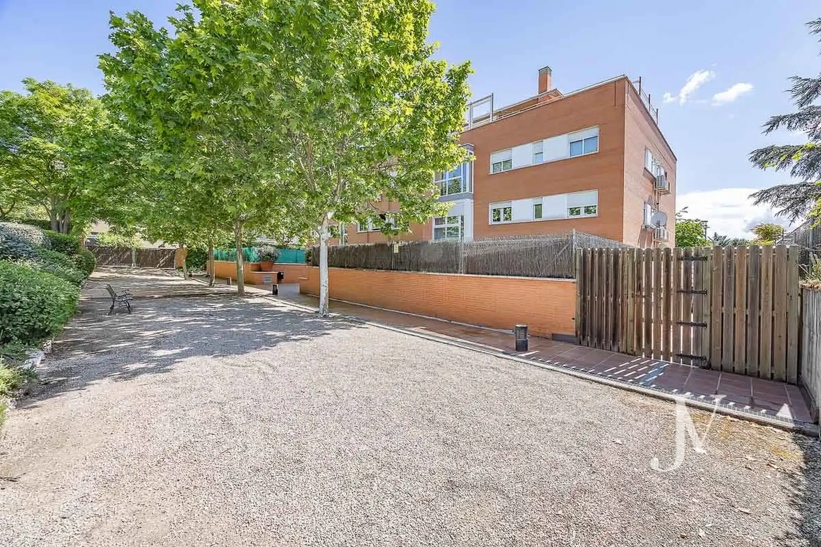 Exterior view of Flat for sale in Majadahonda  with Air Conditioner, Heating and Storage room