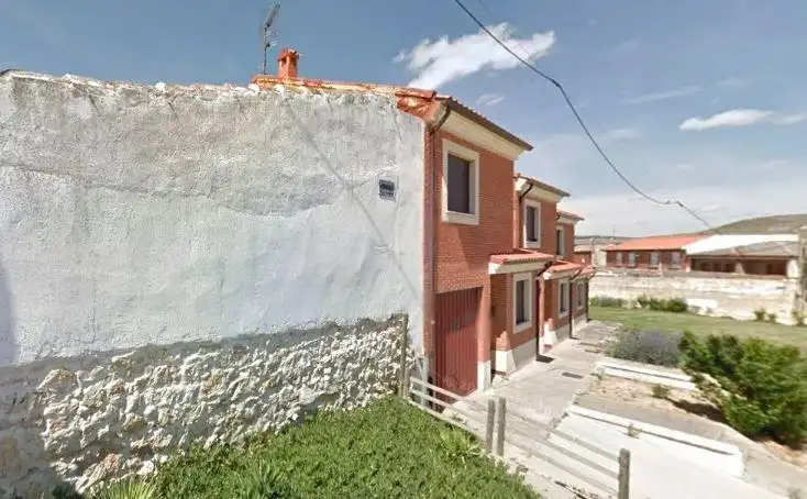 Vista exterior de Casa adosada en venda en Fuentes de Valdepero