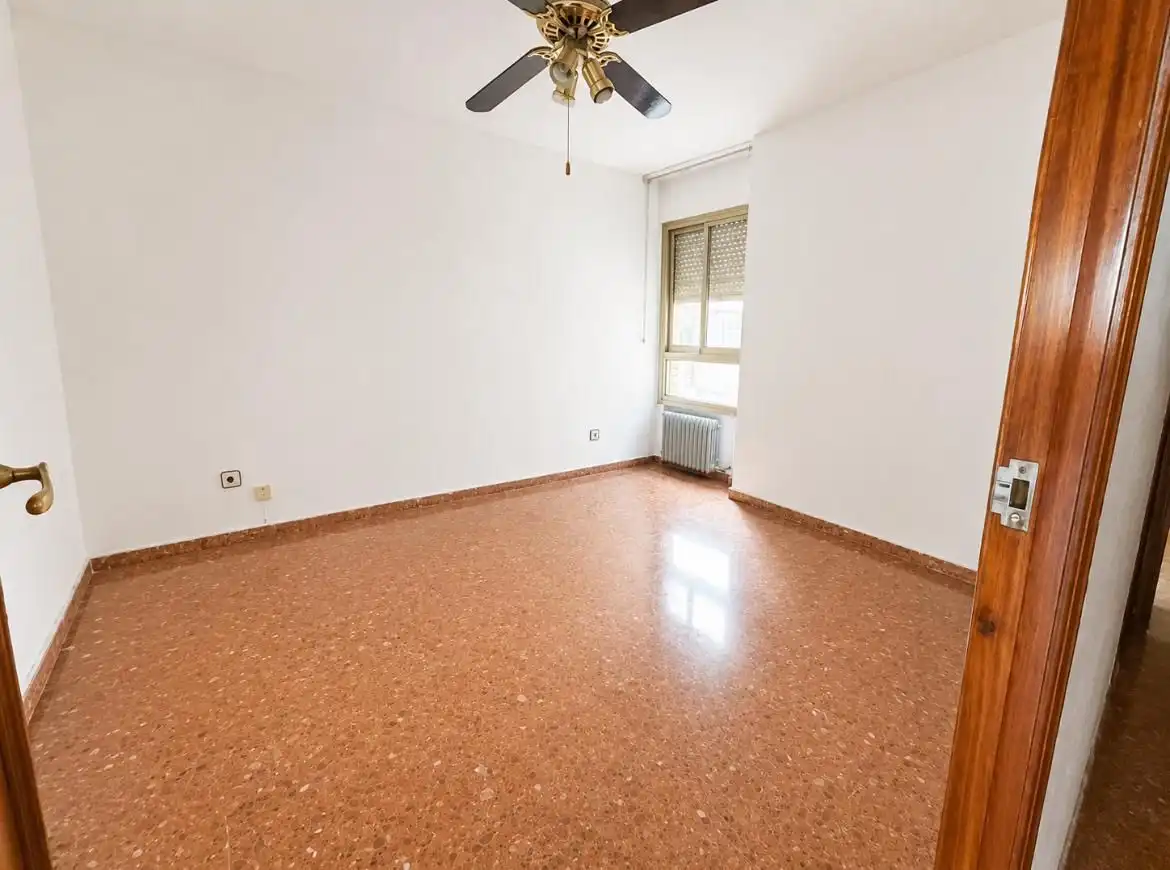 Bedroom of Flat for sale in Zaragoza  with Heating and Terrace