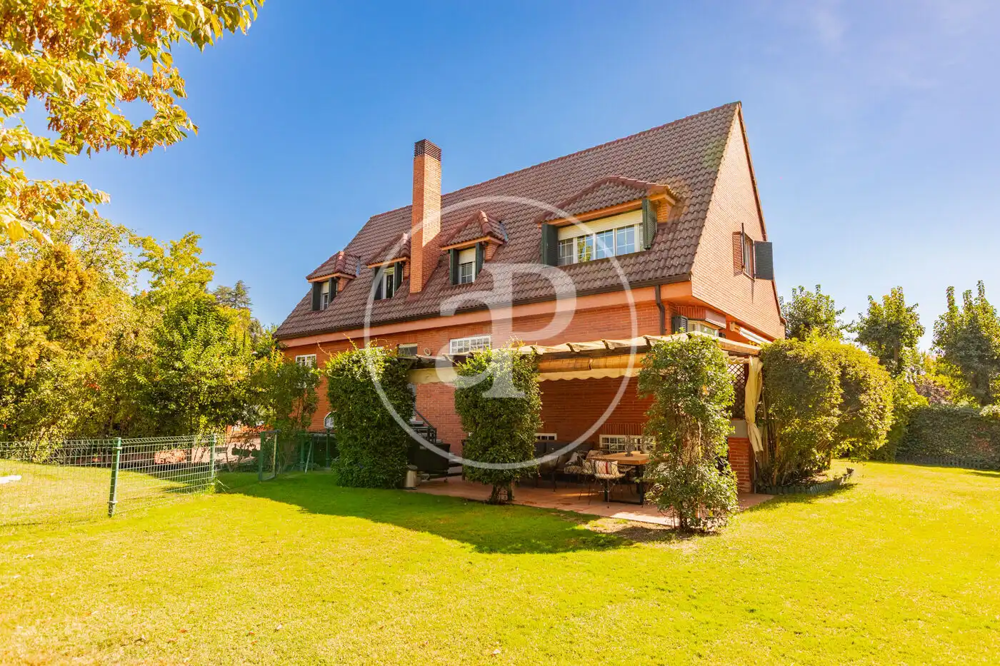 House with pool for sale in Fuente del Fresno