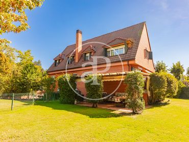 Casa con piscina en venta en Fuente del Fresno