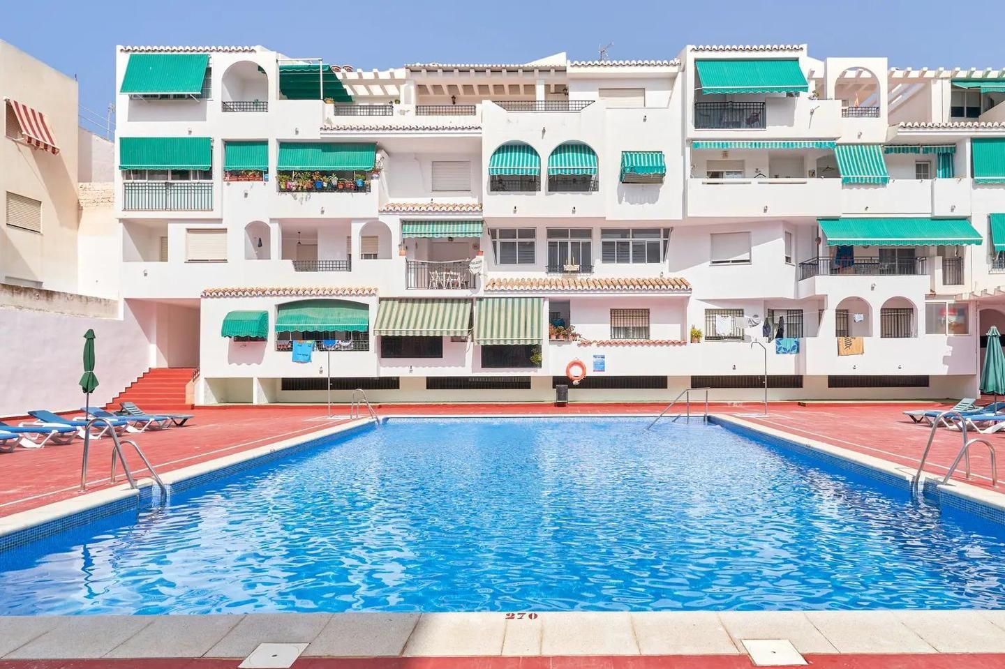 Exterior view of Apartment for sale in Almuñécar  with Terrace and Community pool