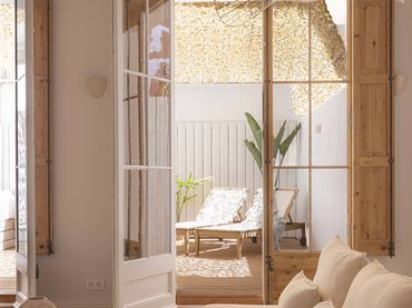 Appartamento con balcone in vendita a Carrer de Casanova