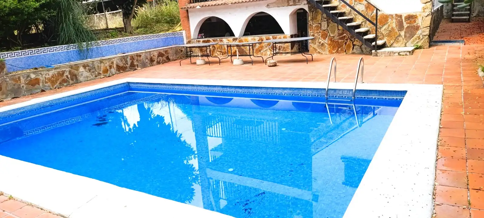 Piscina de Casa o xalet en venda en Lliçà d'Amunt amb Aire condicionat, Jardí privat i Terrassa