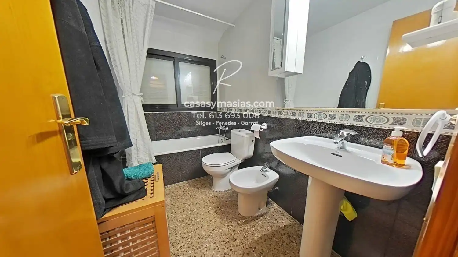 Bany de Casa o xalet en venda en Sant Pere de Ribes amb Calefacció, Jardí privat i Terrassa