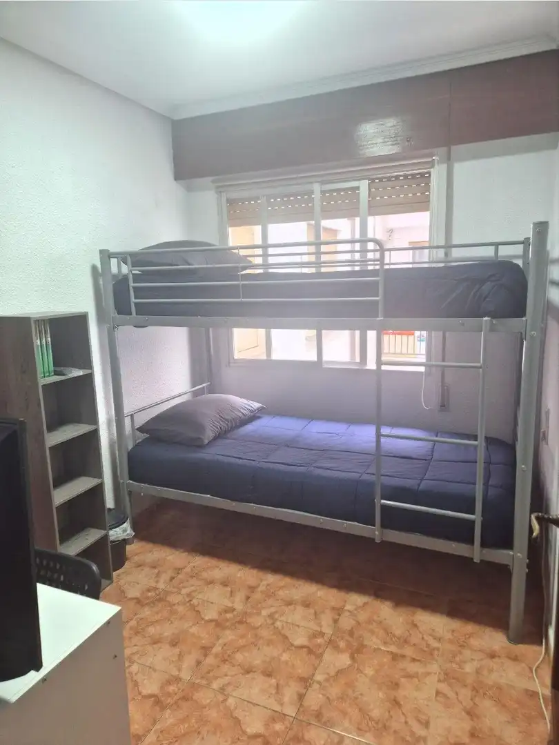 Habitación de Piso en venta en Valencia con Aire acondicionado, Amueblado y Balcón