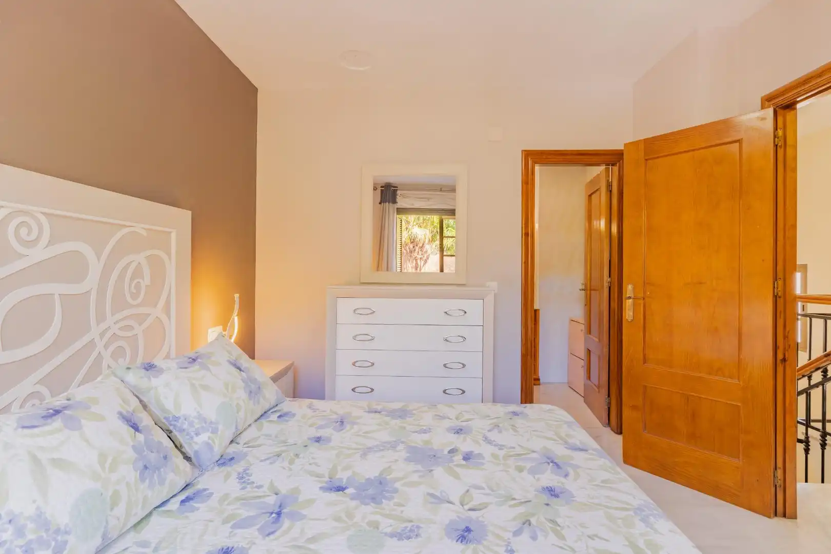 Casa amb terrassa en venda a Avenida Avenida Ángel Gijón Díaz, imagen 14
