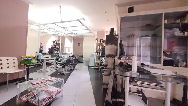 Local comercial en Alquiler en Avenida Beato Tomás de Zumárraga en San Martín