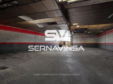 Nau industrial en venda a Centre - Sant Oleguer